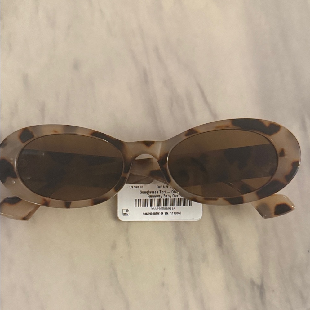 Princess Polly Tortoise Shell Sunglasses